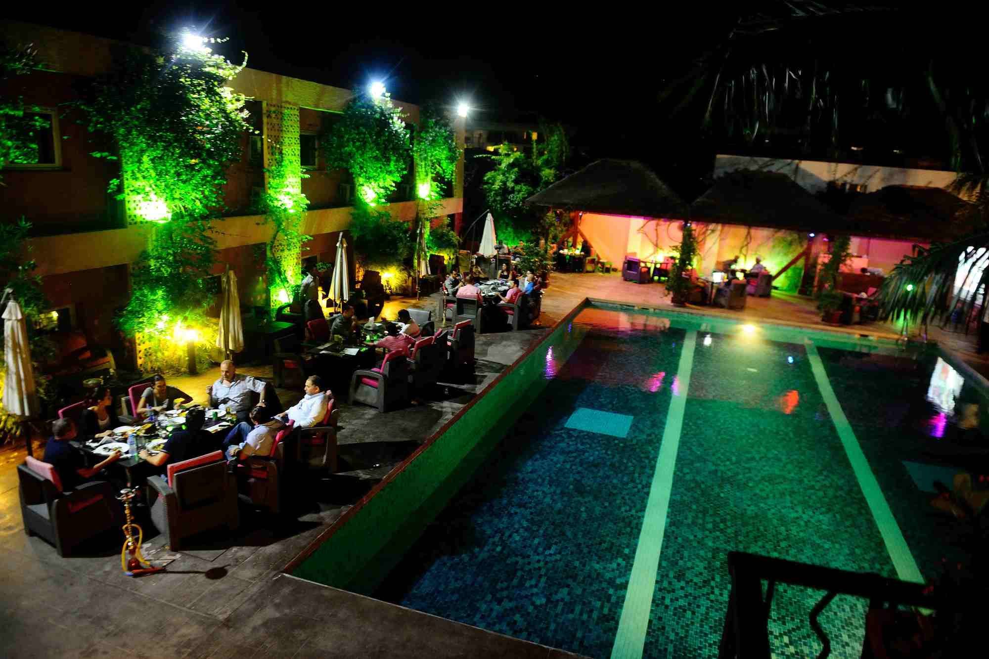 Фото The Blowfish Hotel