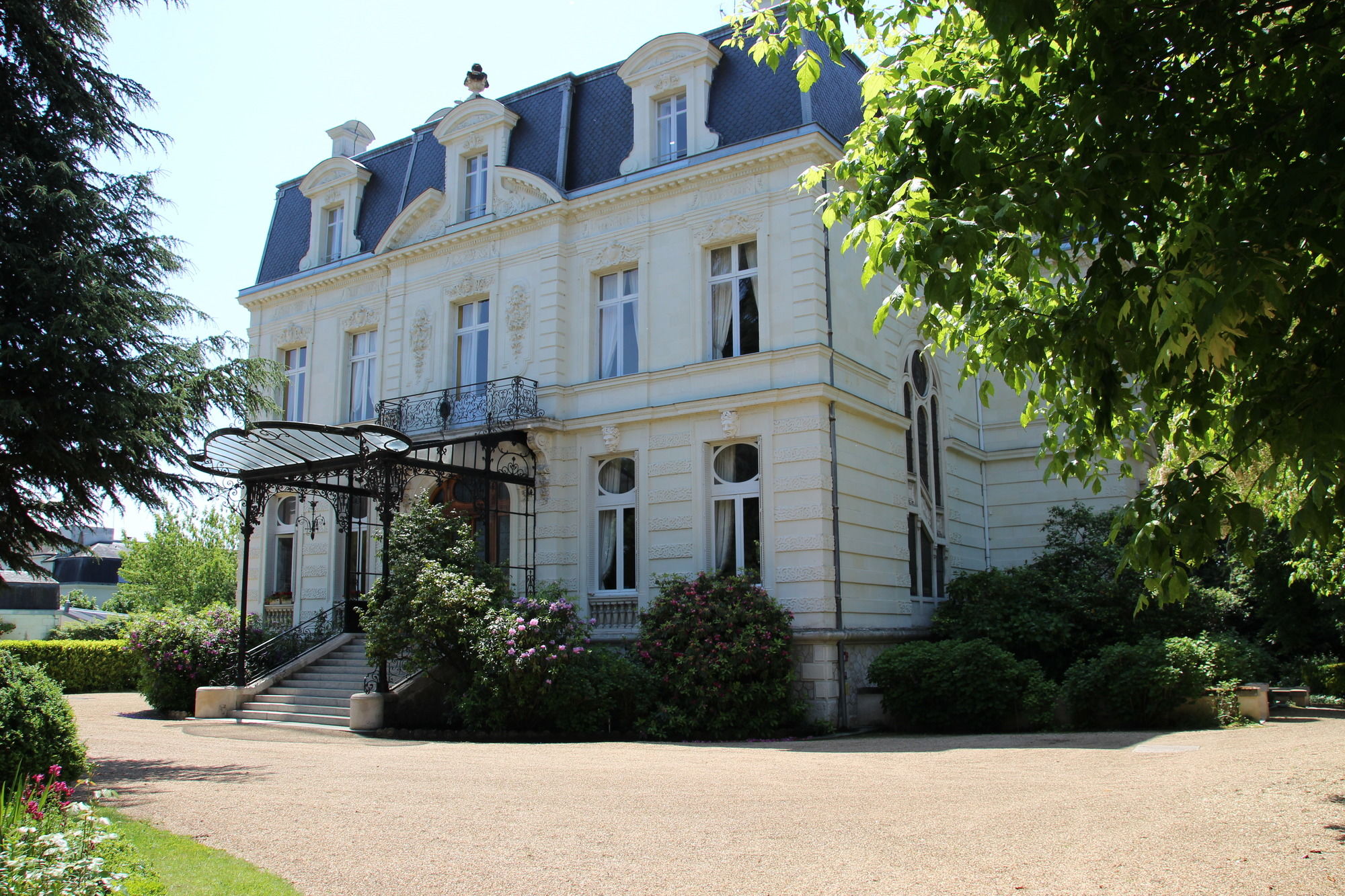 Фото Hotel Chateau De Verrieres & SPA