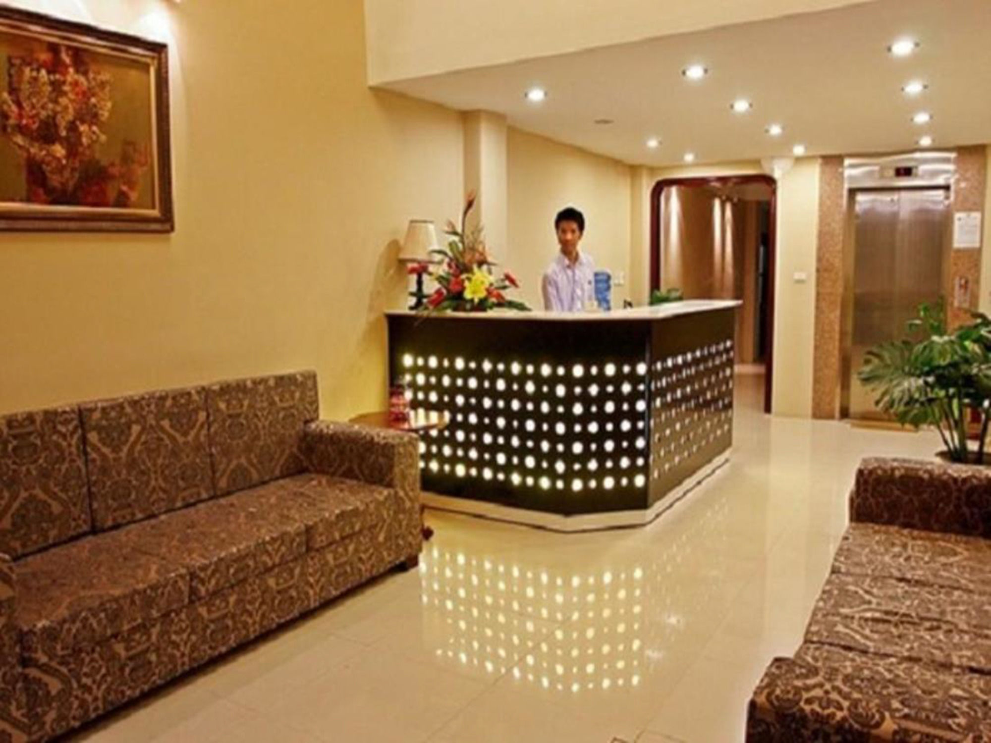 Фото A25 Hotel - Tue Tinh