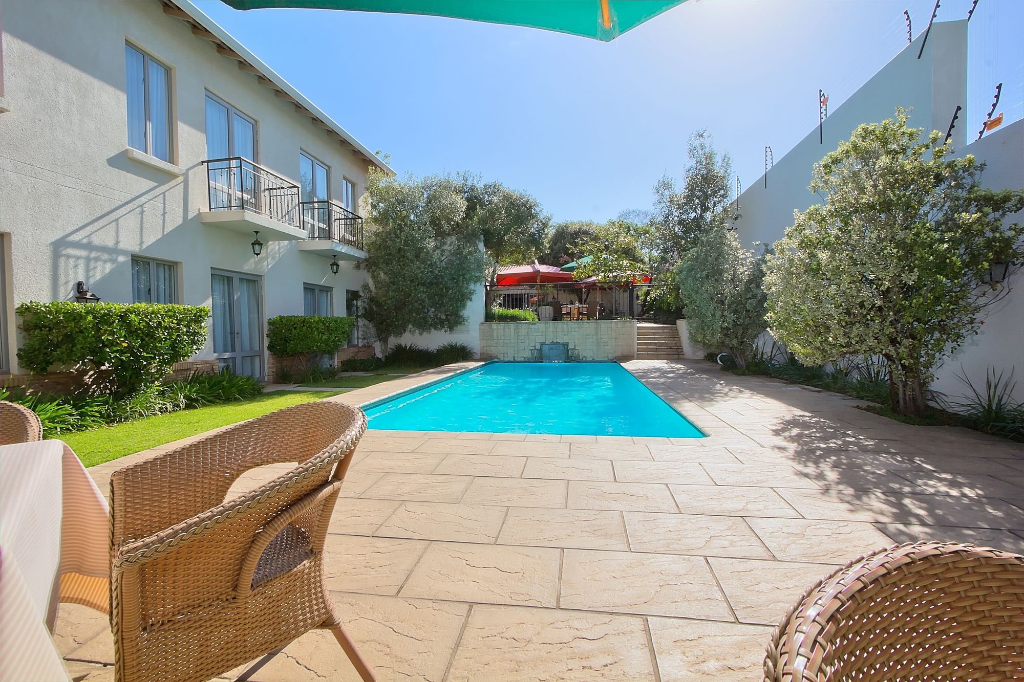 Фото The Syrene Boutique Hotel