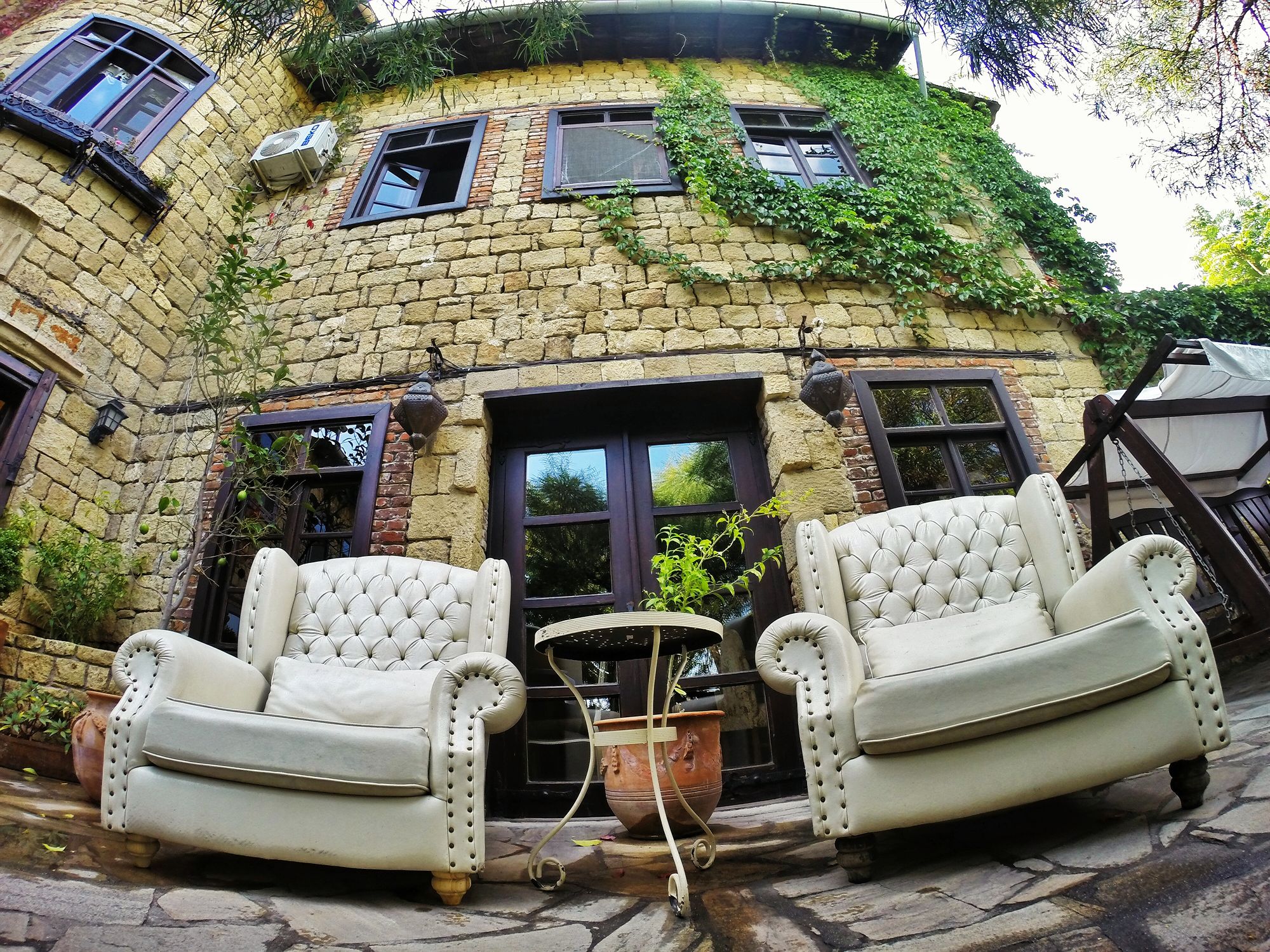 Фото Manici Kasri