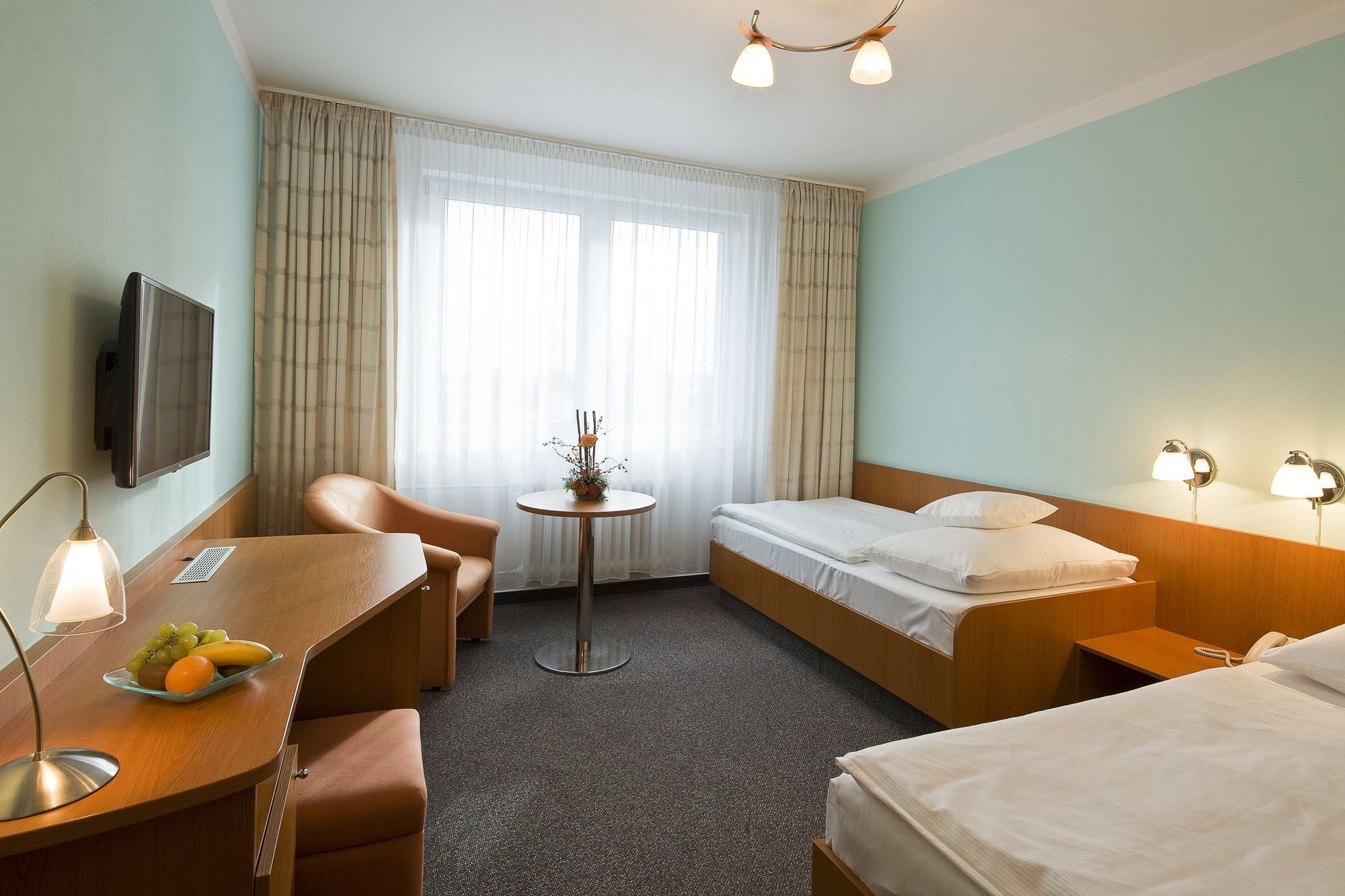 Фото Hotel Flora