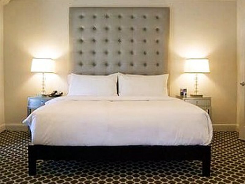 Фото L. A. Sky Boutique Hotel