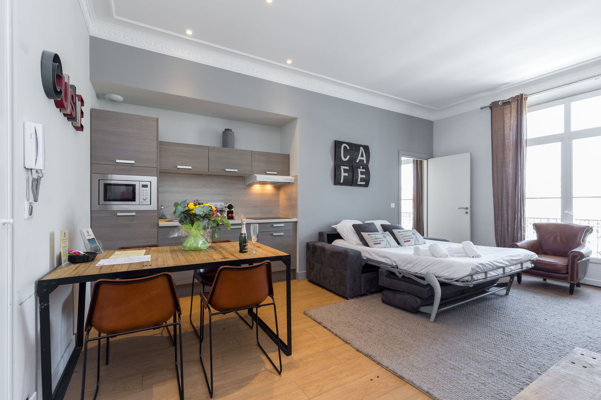 Фото Florella Jean Jaures