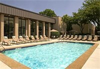 Гостиница Sheraton Milwaukee Brookfield Hotel в Брукфилде