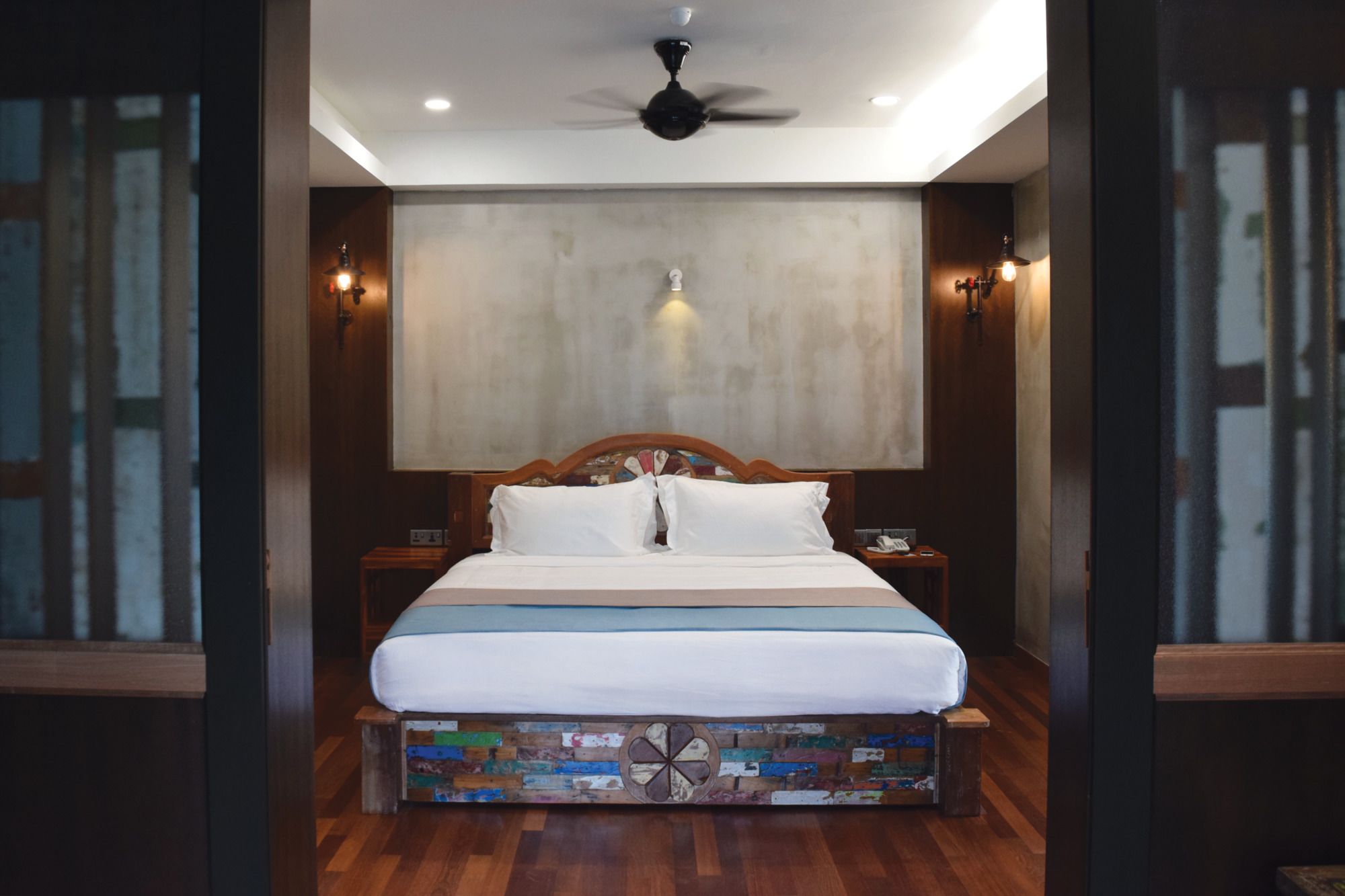 Фото Treasures Hotel and Suites
