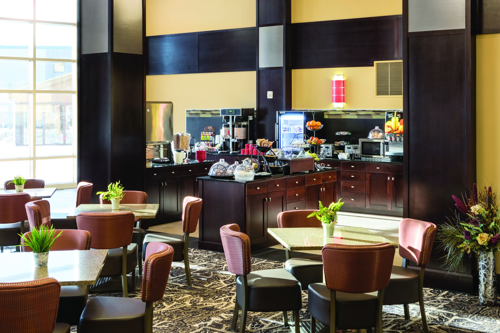 Фото ClubHouse Hotel & Suites - Fargo