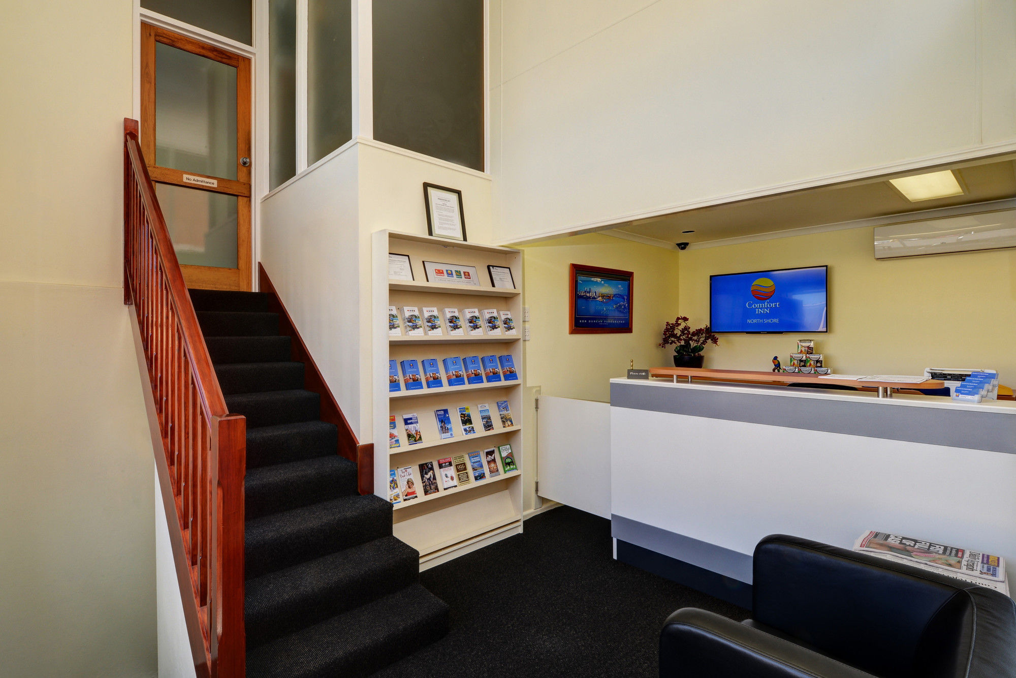 Фото Comfort Inn North Shore