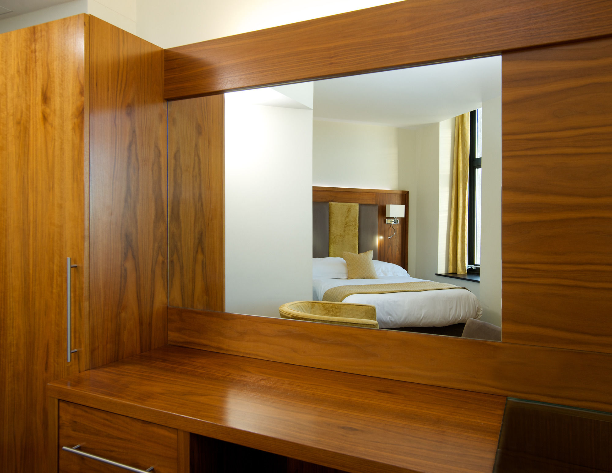 Фото The View Hotel