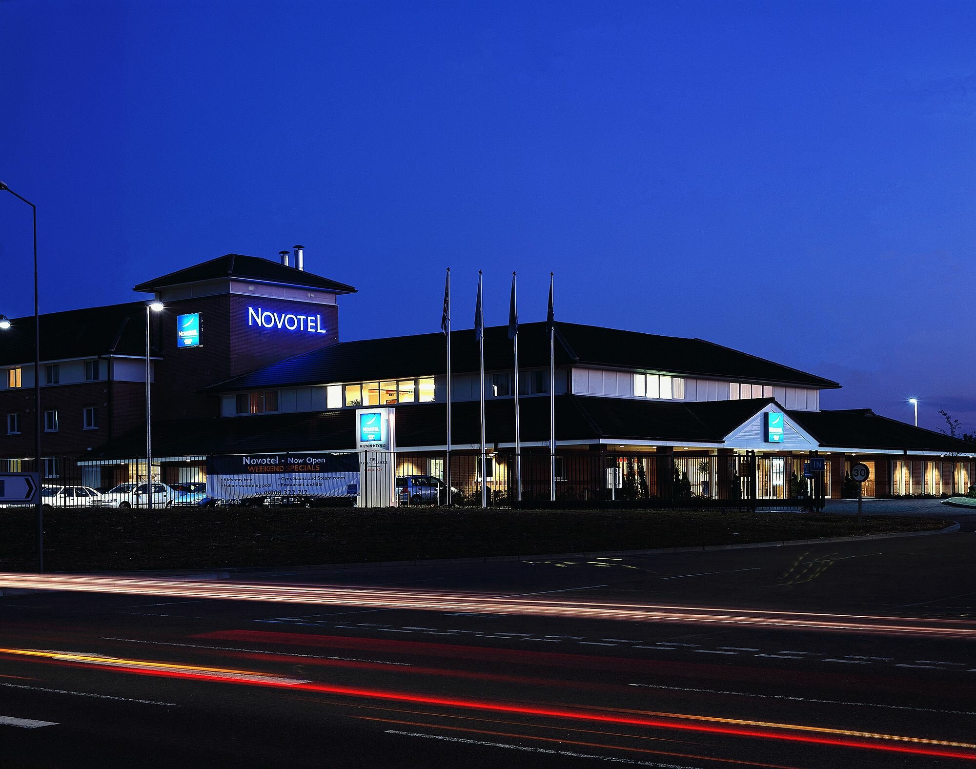 Фото Novotel Milton Keynes