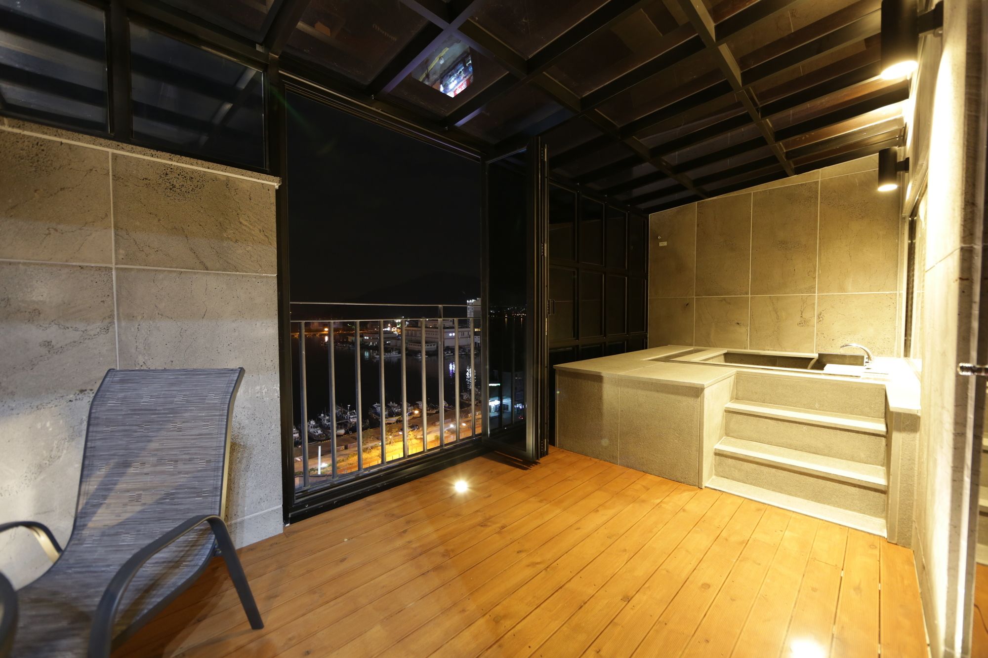 Фото Louis Boutique Hotel