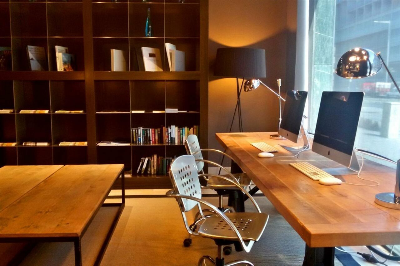 Фото Hotel Barcelona Universal