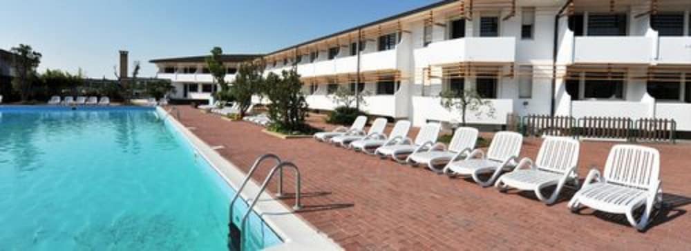 Фото Hotel Centro Turistico Gardesano