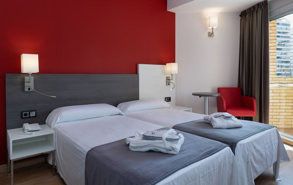 Фото Medplaya Hotel Riudor