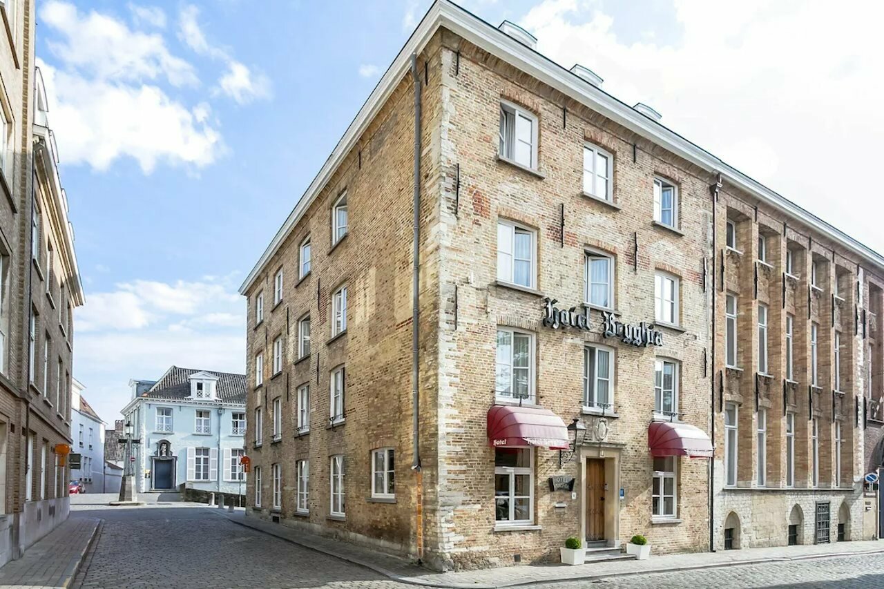 Фото отеля 1