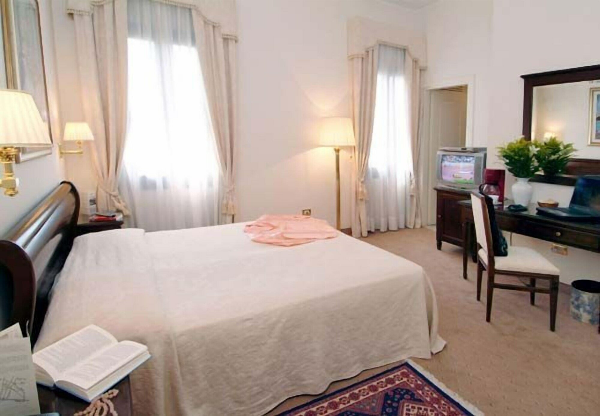 Фото Villa Crispi