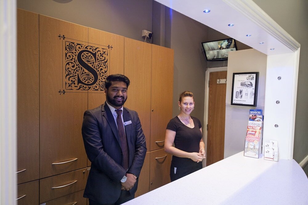 Фото St George's Inn Victoria