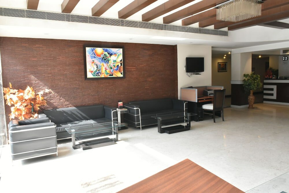 Фото Hotel Impress