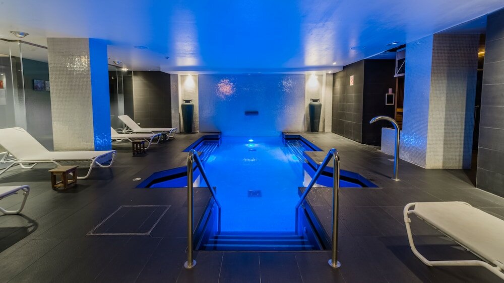 Фото Grums Barcelona Hotel & SPA