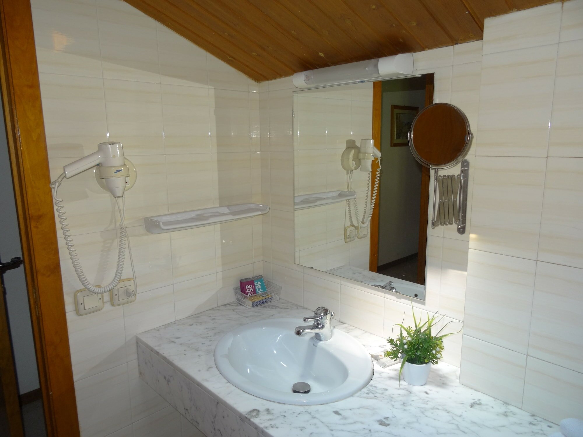 Фото Aparthotel Sant Andreu