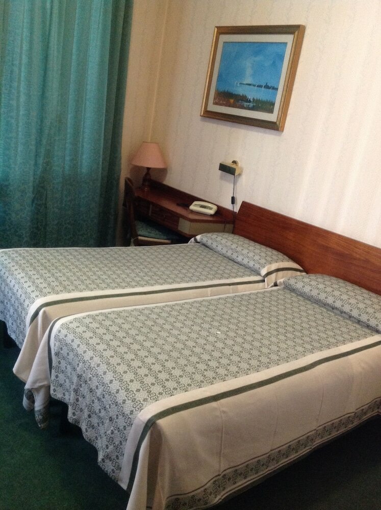 Фото London Hotel