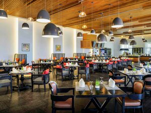 Гостиница The Lake Garden Nay Pyi Taw MGallery Collection