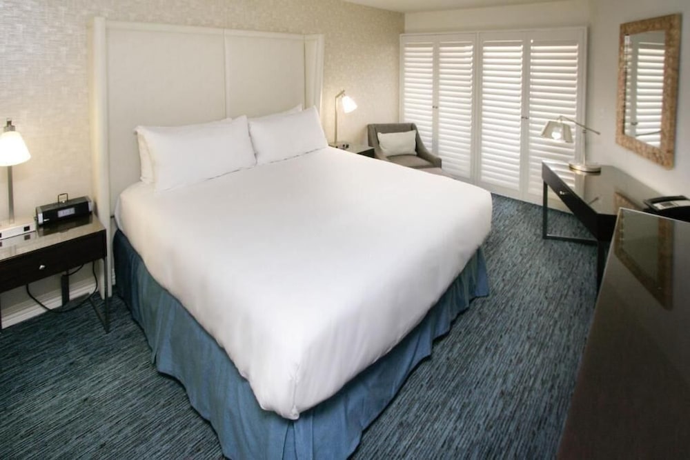 Фото Ocean View Hotel