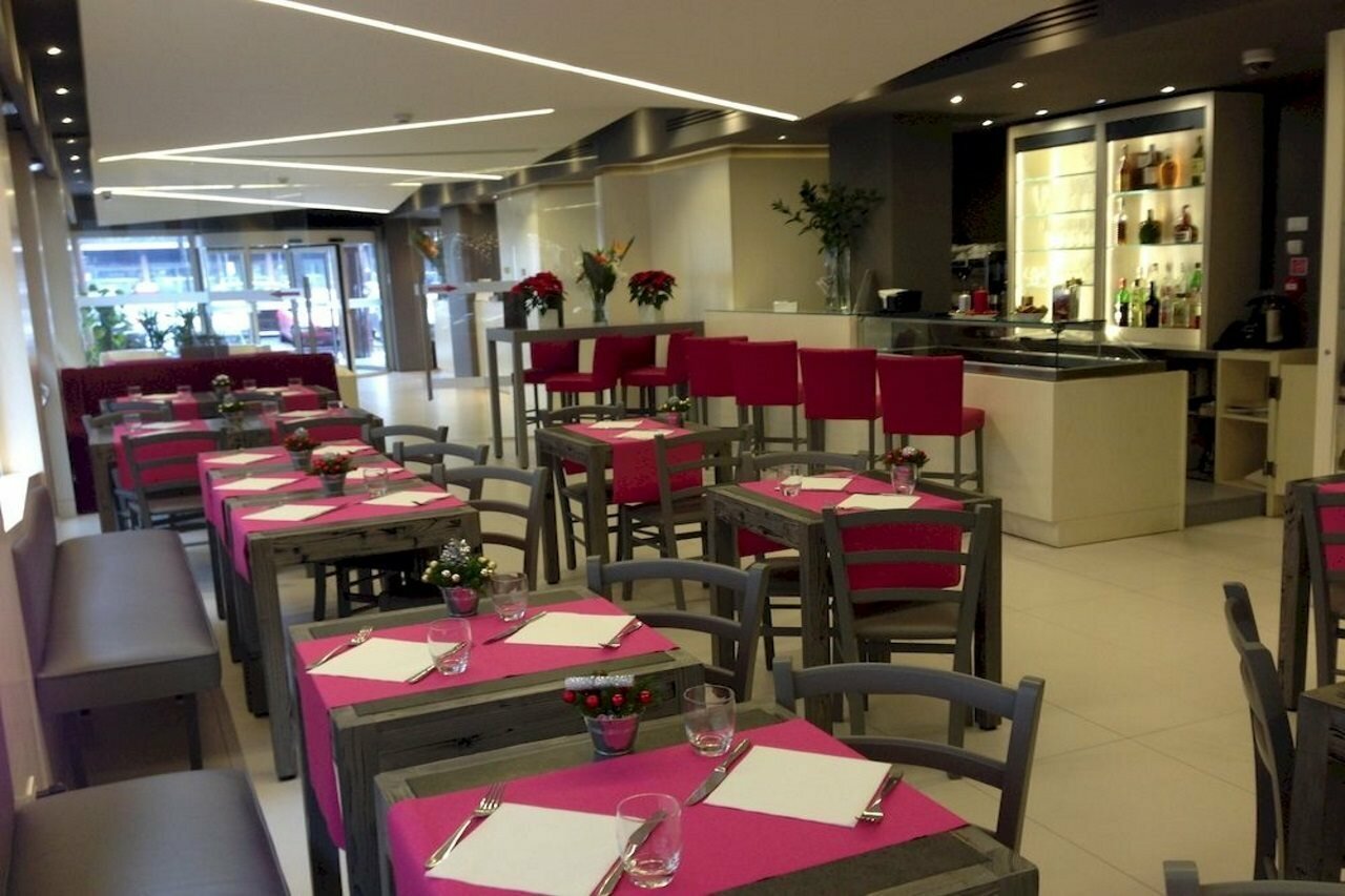 Фото Moderno Hotel Rome