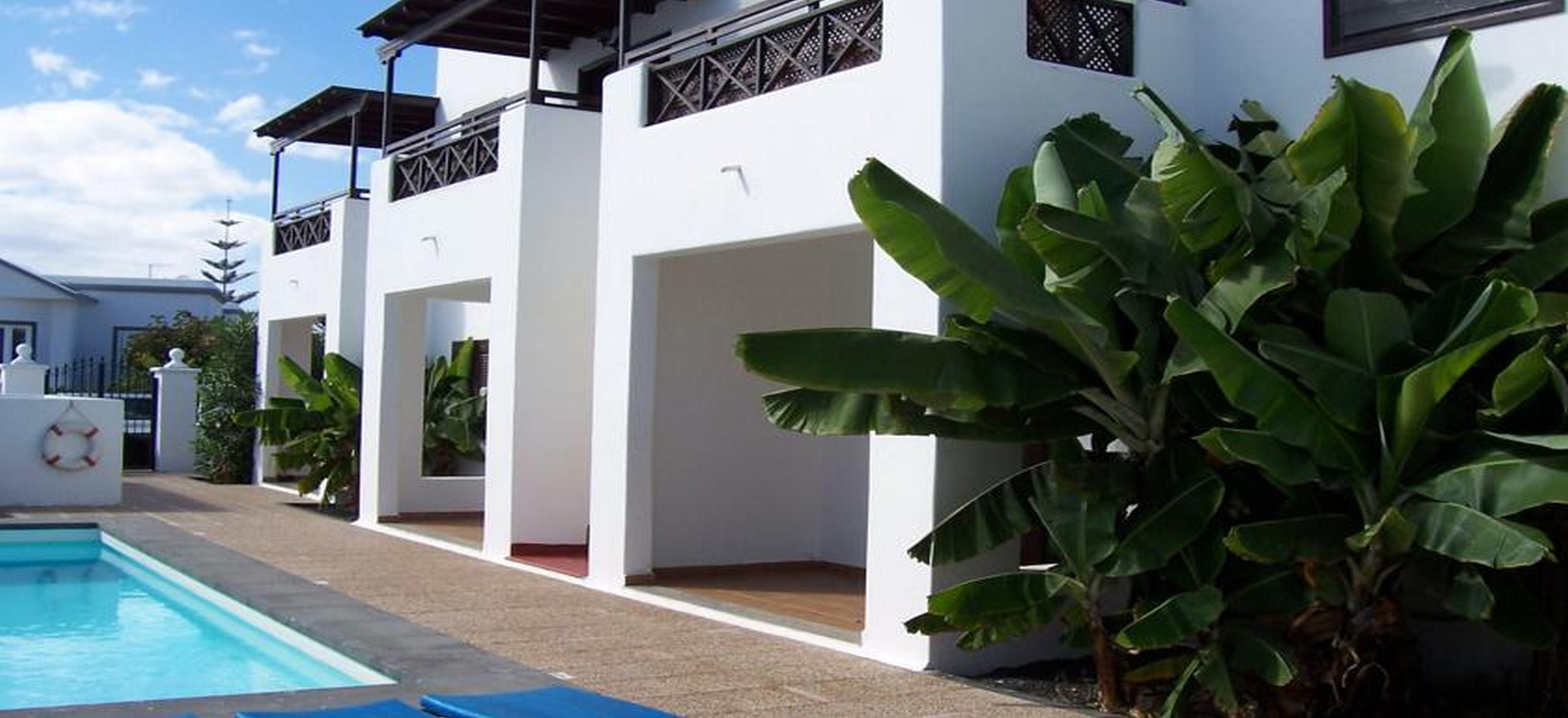 Фото Apartamentos La Laguneta