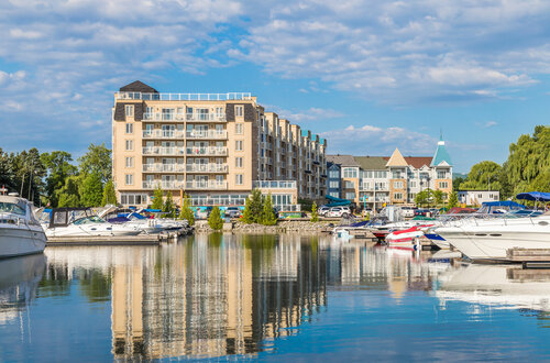 Гостиница Living Water Resort