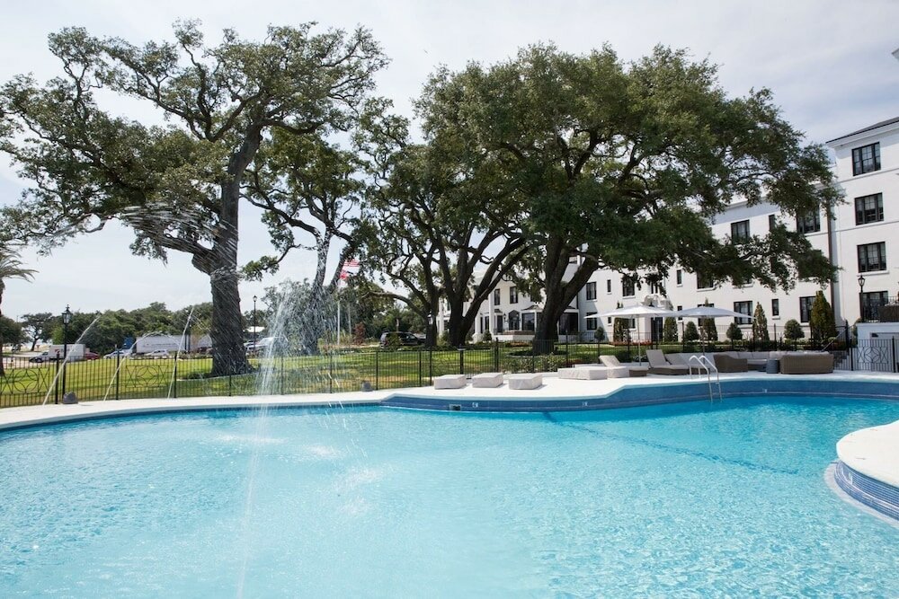 Фото White House Hotel