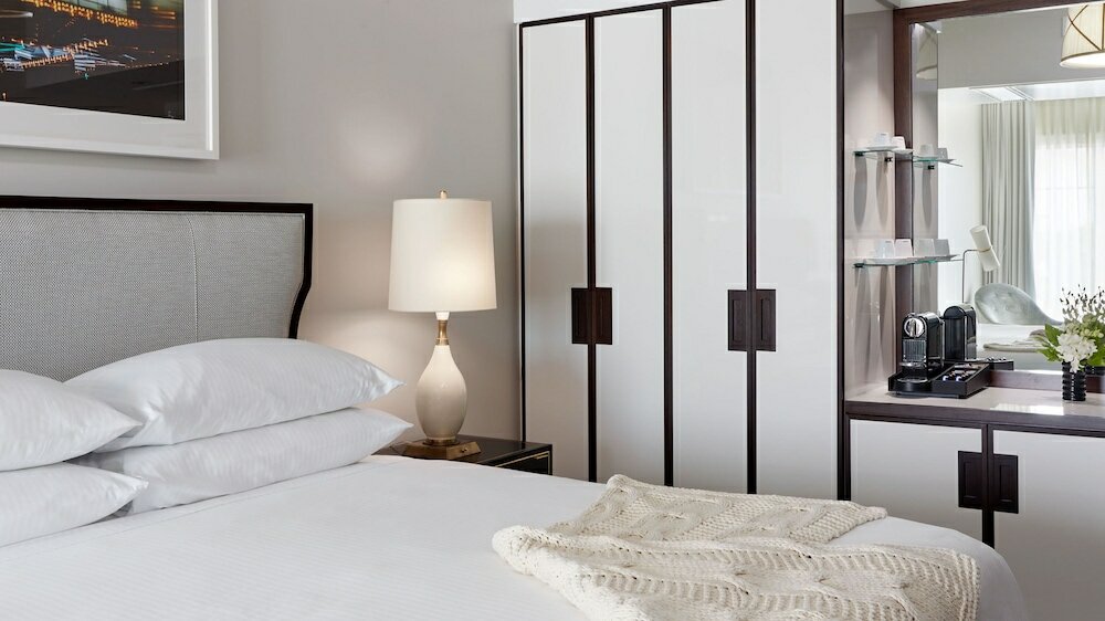 Фото The Spectator Hotel