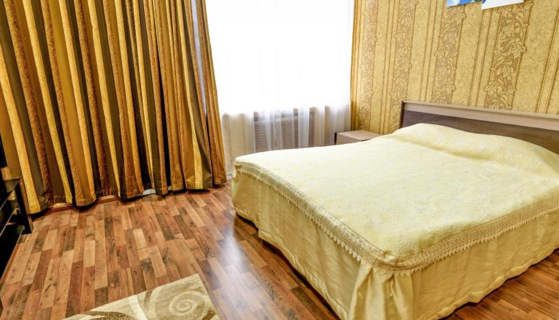 Фото Тополя