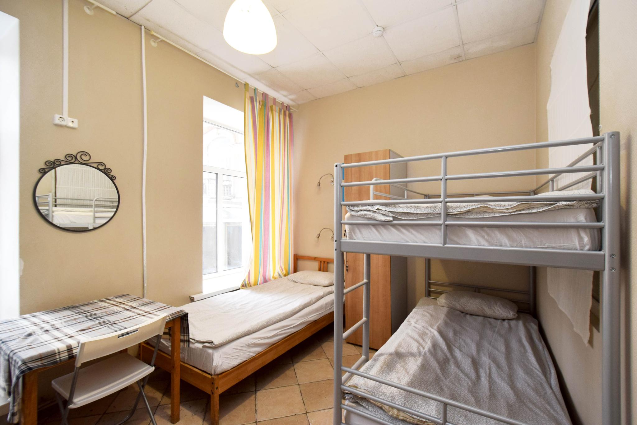 Фото Миссис Хадсон на Невском