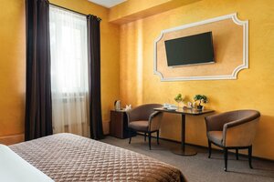 Golden Park (Krasnaya ulitsa, 48), hotel
