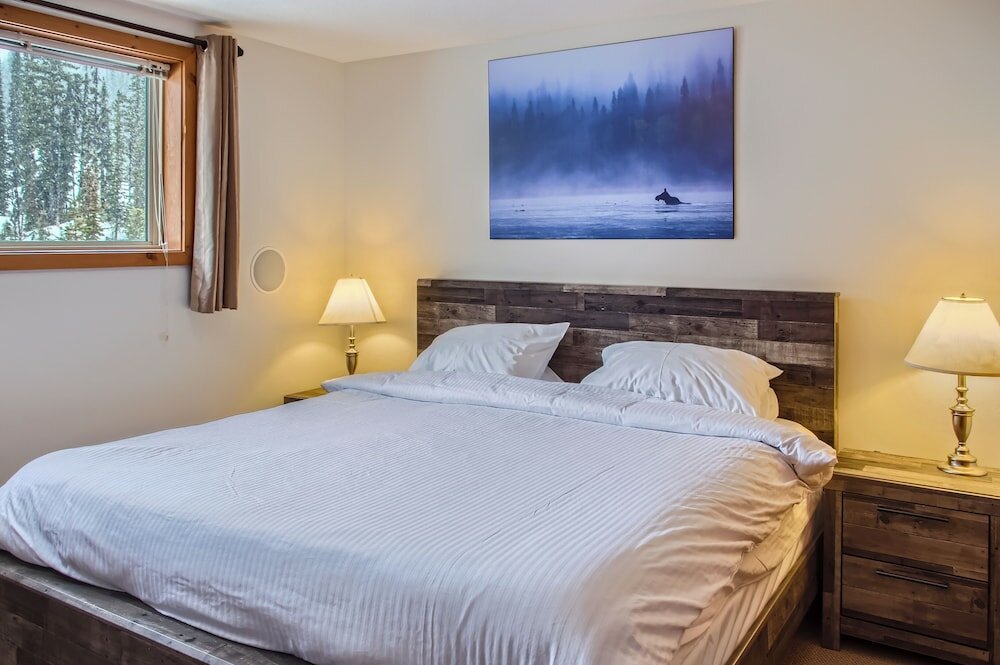 Фото Snowy Creek by Okanagan Premier