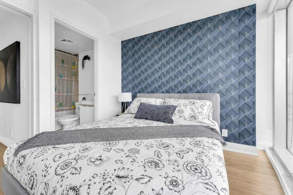 Фото The Harbour Toronto