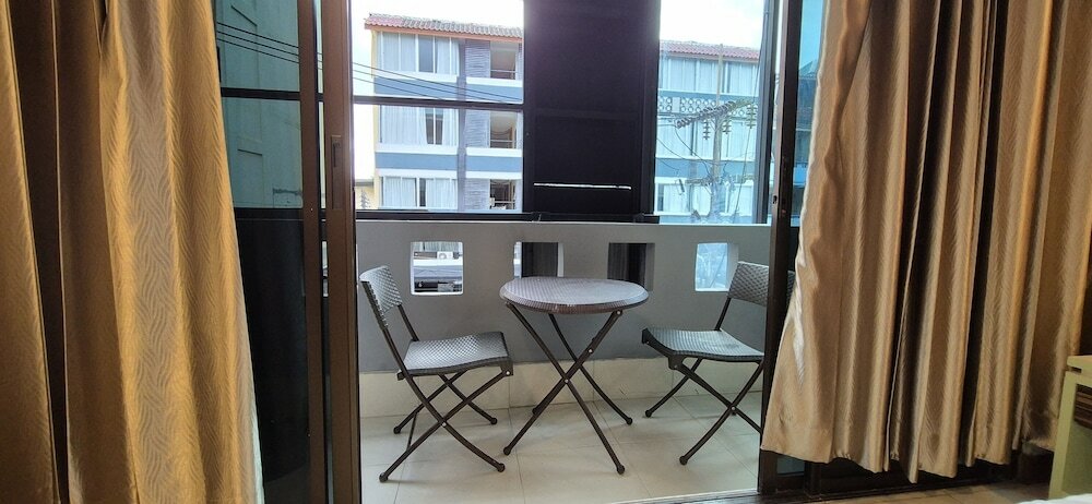 Фото Patong Max Value Hotel