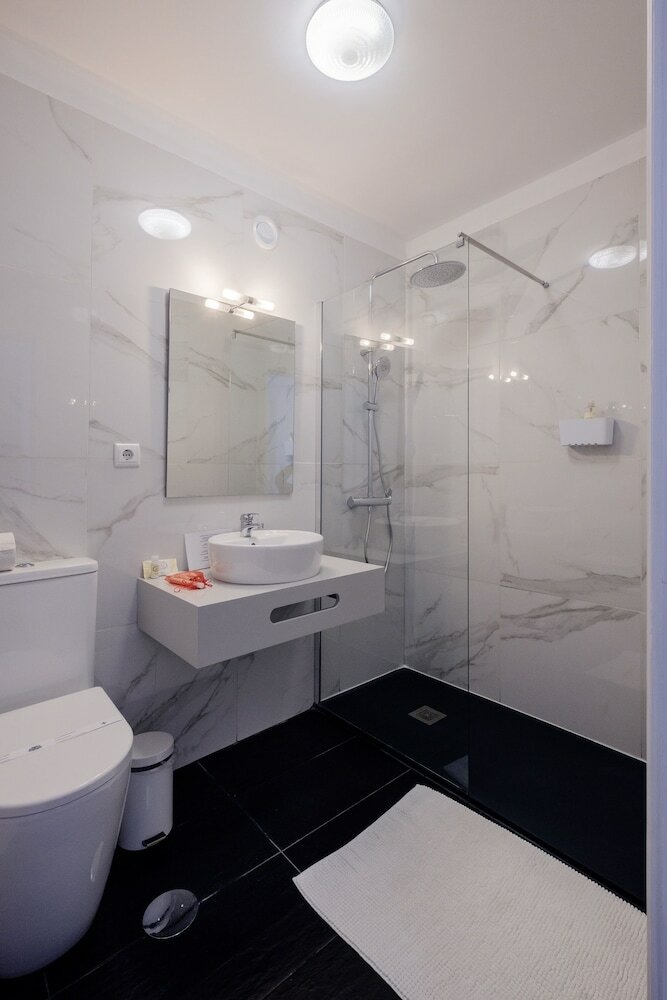 Фото Boutique Rentals - Music House Apartment