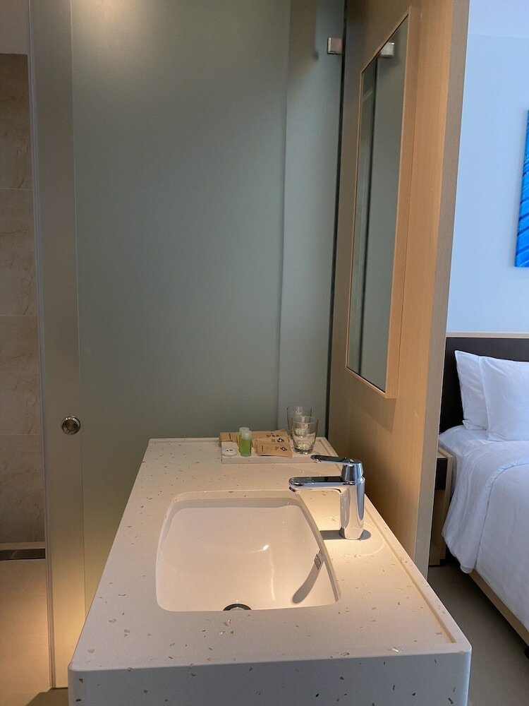 Фото Condotel Cam Ranh Beach Resort