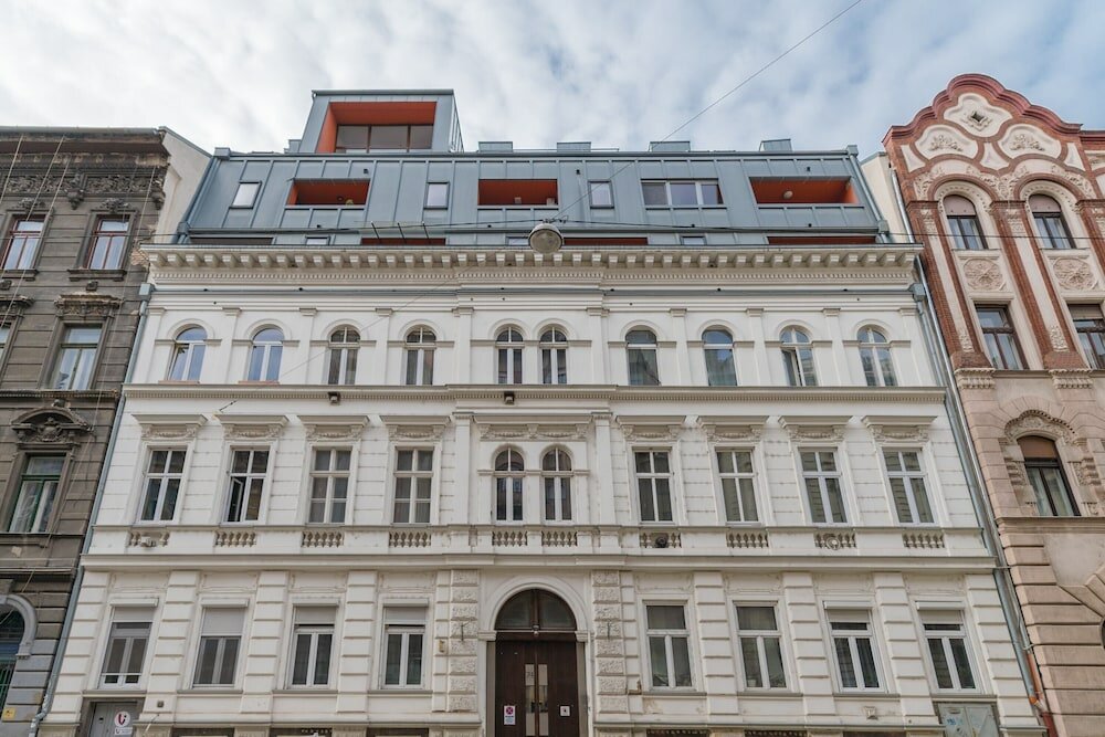 Фото Miami Vice Apartment with Balcony