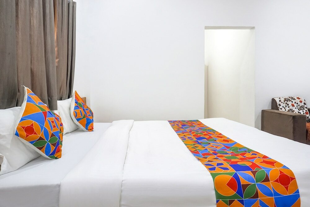 Фото Fabhotel White House