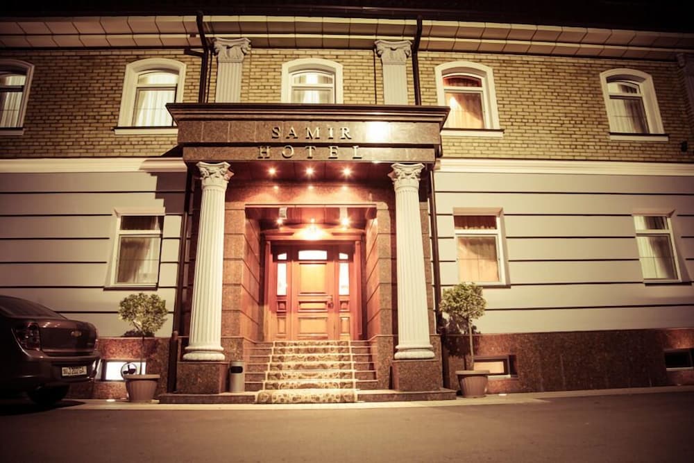 Фото отеля 1