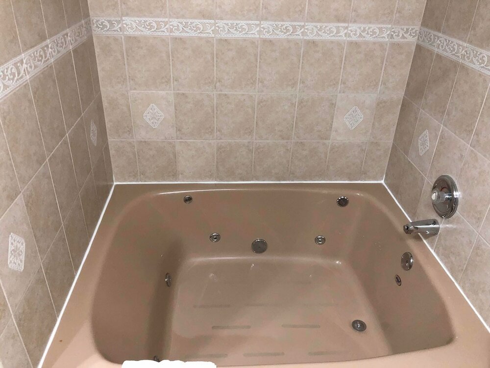 Фото Countryside Inn & Suites