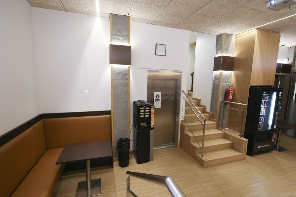 Фото Hotel Esplugues