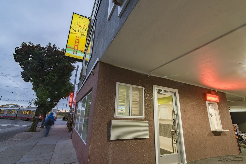 Фото SeaScape Inn - A FairBridge Hotel