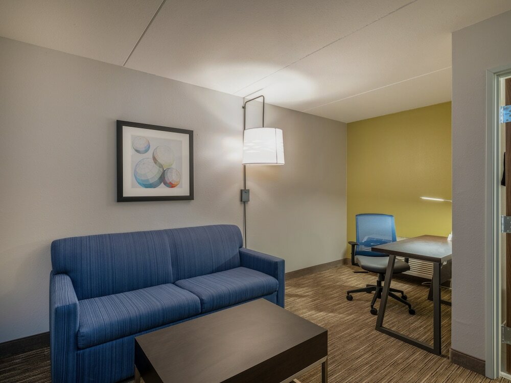 Фото Holiday Inn Express Minneapolis West Plymouth, an Ihg Hotel