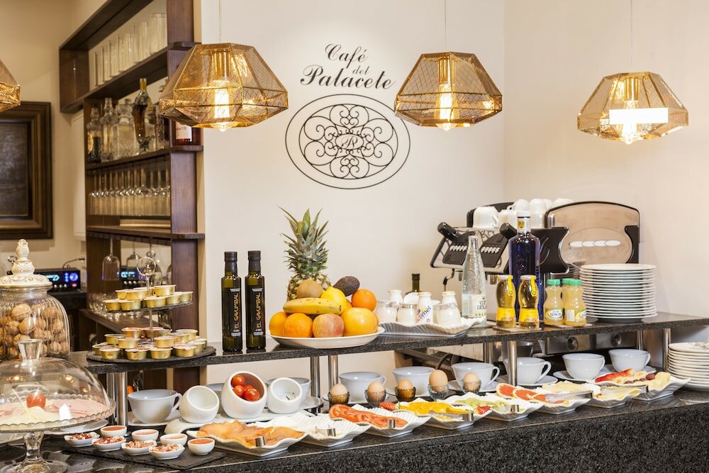 Фото Hotel Palacete de Alamos