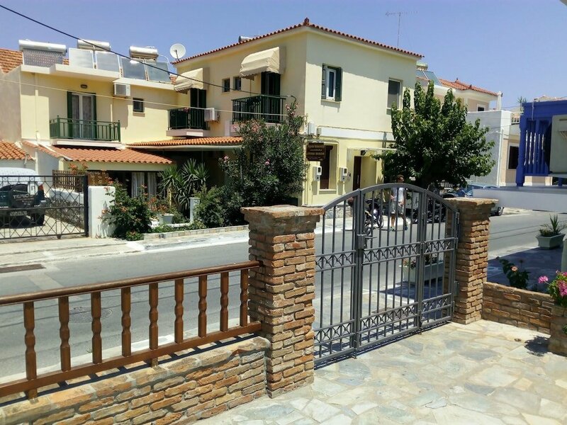 Гостиница Tarsanas Apartments