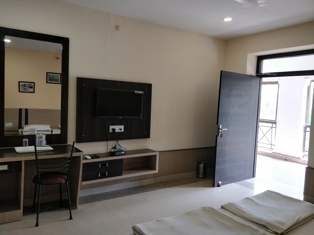 Фото Central Hotel